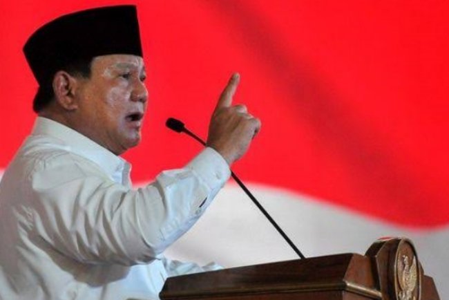 Presiden Prabowo Tersandera Kepentingan Politik:  Pimpinan Tegas Yang Dialamatkan Kepadanya Semakin Jauh?